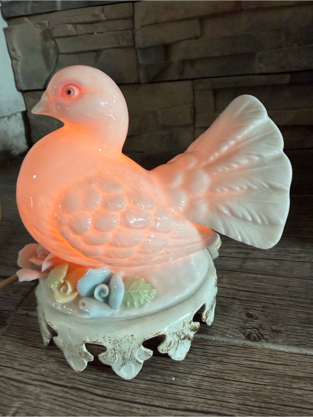 VTG Porcelain Dove Tabletop Night Light Bird Small Lamp 4,5x5”